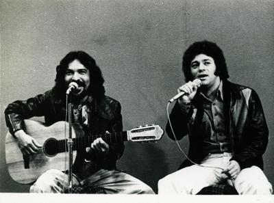 Nazareno e Pena Branca ao microfone