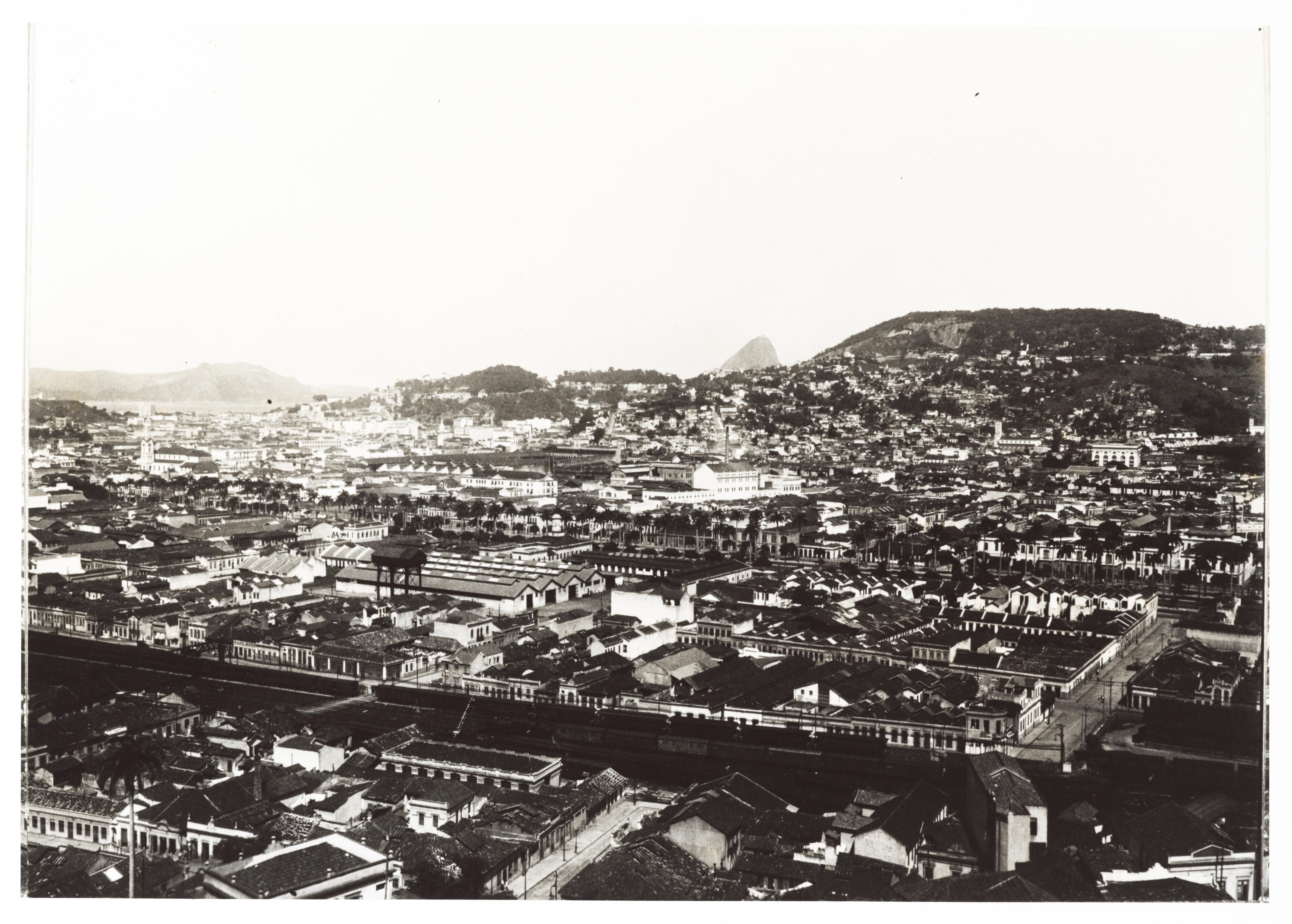 Vista da cidade tomada do bairro do Santo Cristo