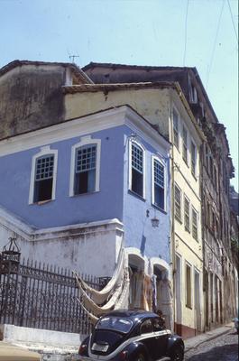 Casas na Rua Luís Viana