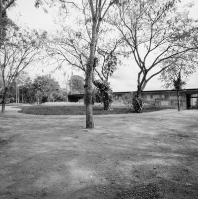 Residência de Olivo Gomes, projeto dos arquitetos Rino Levi, Roberto Cerqueira César e Burle Marx