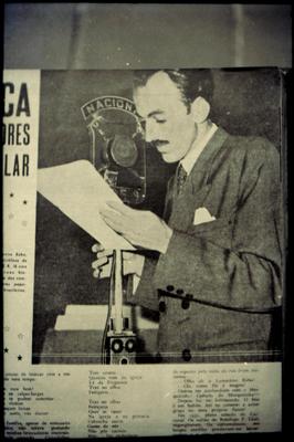 Lamartine Babo ao microfone (reprodução de periódico)