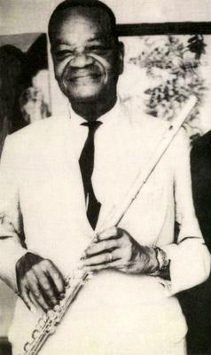 Pixinguinha com a flauta