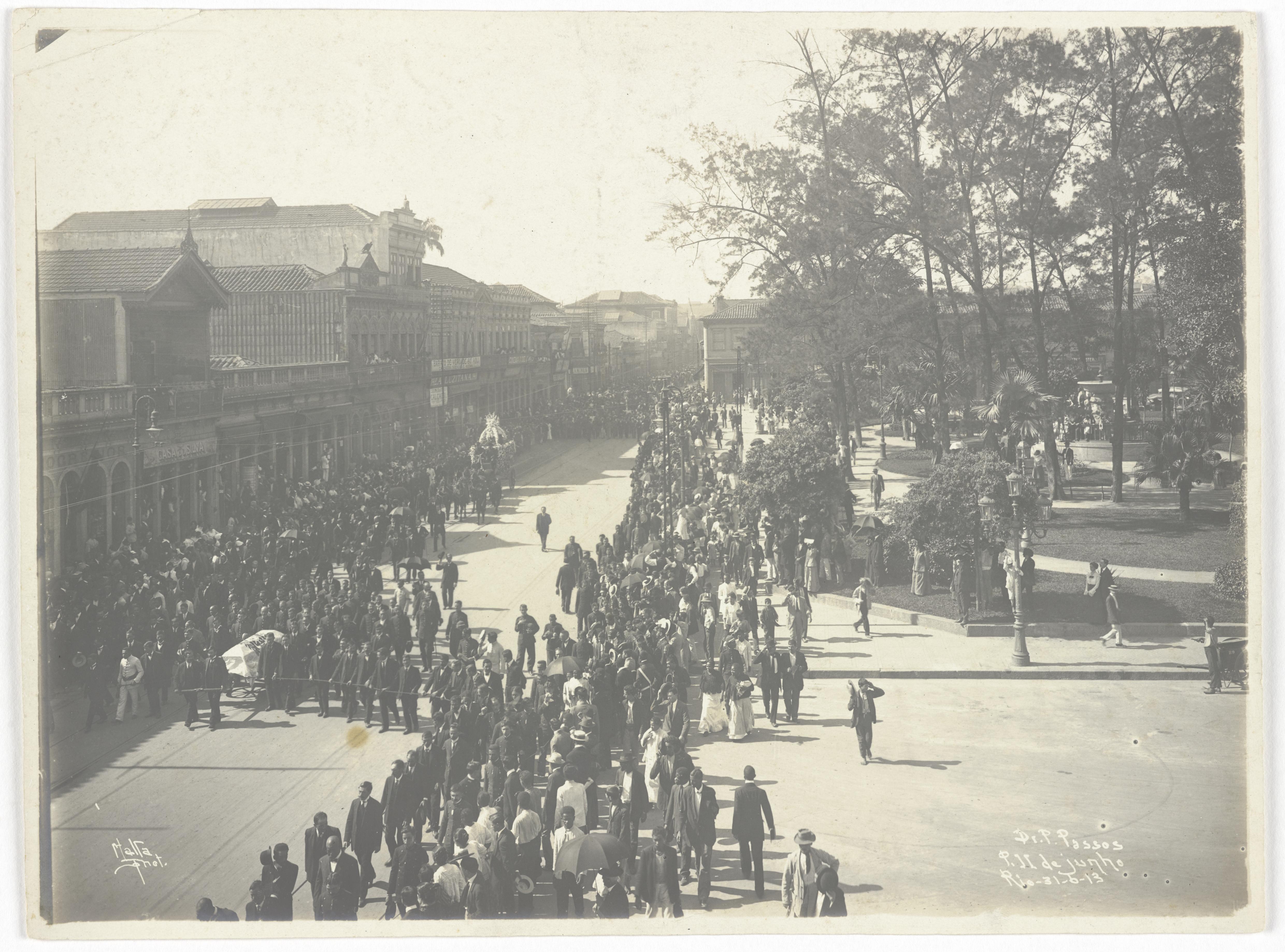 Cortejo fúnebre do prefeito Pereira Passos
