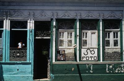 Flagrante de rua - placas, letreiros e cartazes