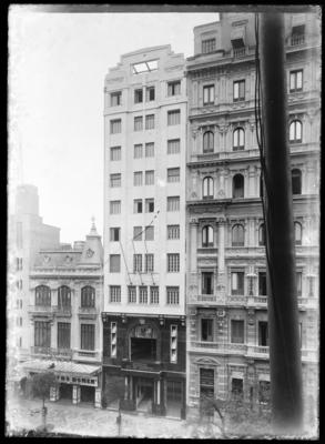Avenida Rio Branco; prédios da Sociedade Sul Rio Grandense e de parte do Palace Hotel