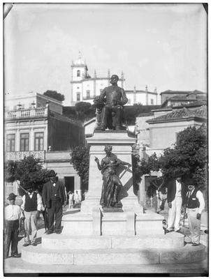 Monumento em homenagem ao Visconde do Rio Branco