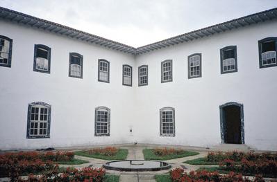 Igreja e Convento de Nossa Senhora da Luz - pátio interno
