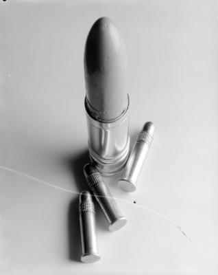 Campanha publicitária da agência Standard Propaganda para o batom Coty da Pfizer