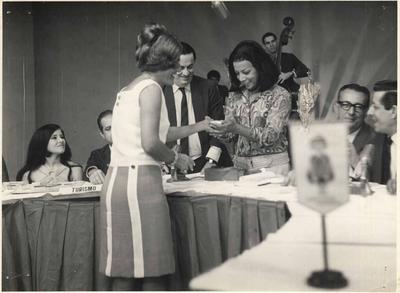 Aérton Perlingeiro e Elizeth Cardoso