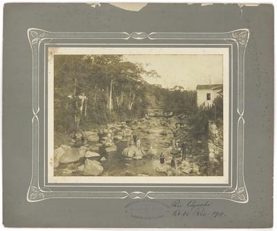 Margens do rio Caiobá-Mirim