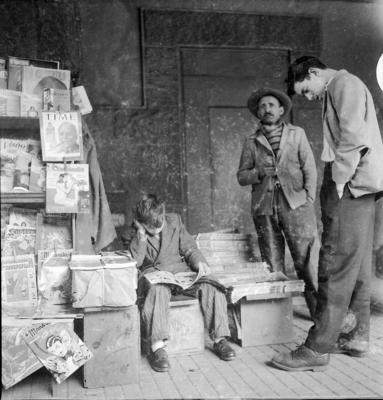 Banca de jornal no centro da cidade