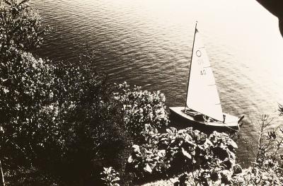 Barco de Jorge Bodanzky visto do terraço de sua casa