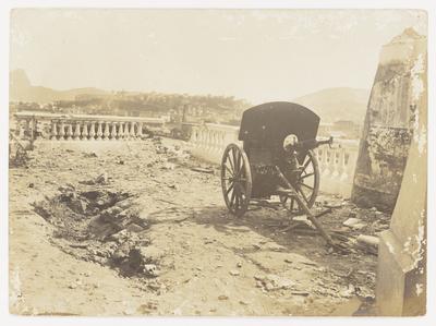 Revolta Naval; metralhadora em área destruída, voltada para o Arsenal da Marinha