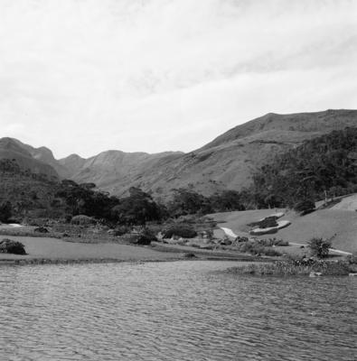 Residência de Odette Monteiro, projeto do arquiteto Wladimir Alves de Souza e Burle Marx