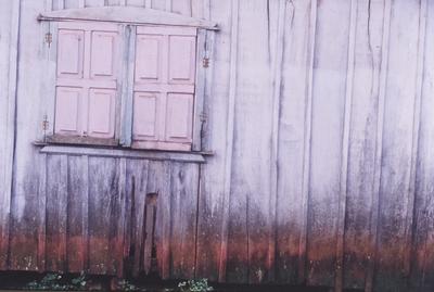 Fachada de casa de madeira