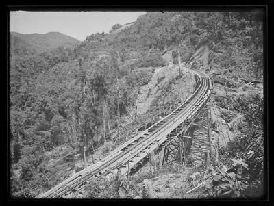 Estrada de Ferro Príncipe do Grão Pará (Linha do Norte), Viaduto da Grota Funda, Km 21,800