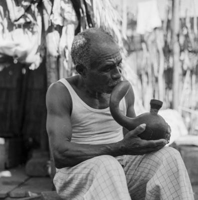 São Luís, homem fumando