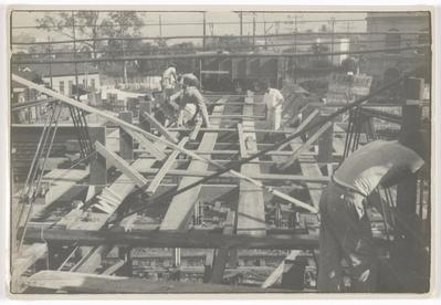 Construção do viaduto da Mangueira