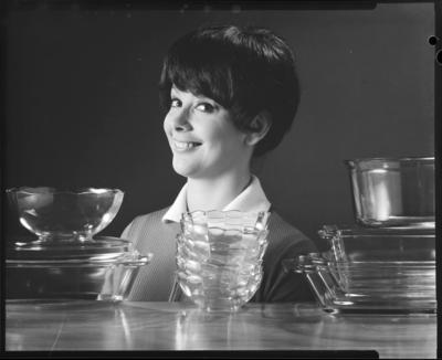 Campanha publicitária da agência J. Walter Thompson para Colorex da Santa Marina