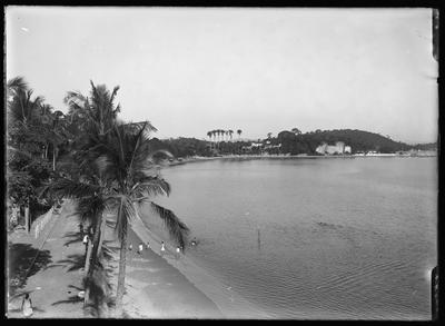 Vista da praia da Moreninha (antes do aterro) e da praia Comprida
