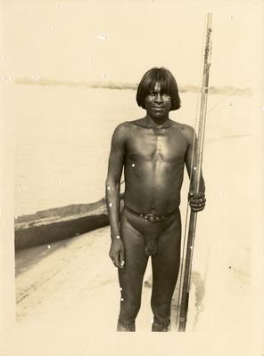 Indígena do povo Karajá