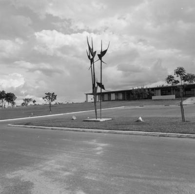 Monumento à Cultura, escultura de Bruno Giorgi