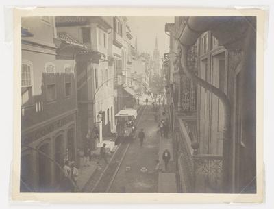 Vista da rua Buenos Aires, em direção à Avenida Passos