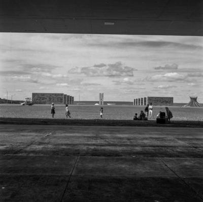 Ministérios, Congresso Nacional e Catedral de Brasília