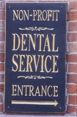 Flagrante de rua - placas, letreiros e cartazes