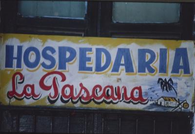 Flagrante de rua - placas, letreiros e cartazes