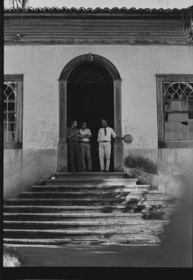 Em busca de fazendas para locacações do filme Os Herdeiros, de Cacá Diegues