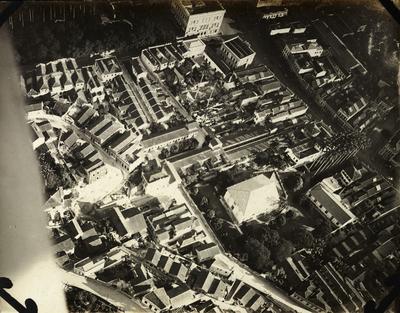 Vista aérea do bairro do Catete, em destaque o Palácio do Catete (atual Museu da República)