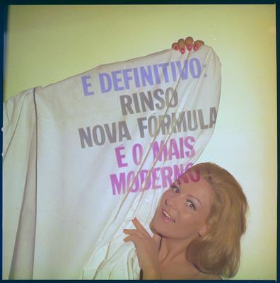 Campanha publicitária da agência Lintas para o sabão em pó Rinso da Gessy Lever