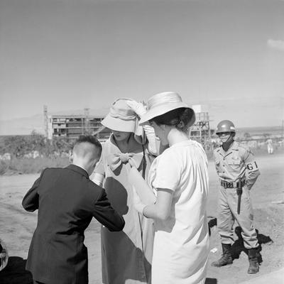 Convidados de cerimônia de casamento.