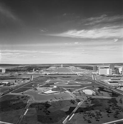 Vista do Eixo Monumental de Brasília