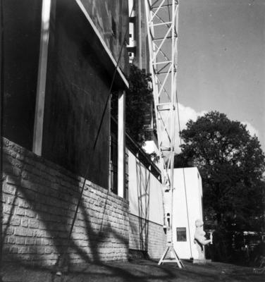 "La dama Oferende", escultura de Picasso, Pavilhão da Espanha.