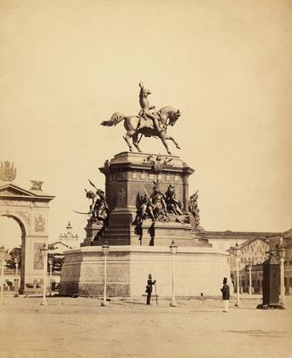 Estátua de D. Pedro I no largo do Rócio