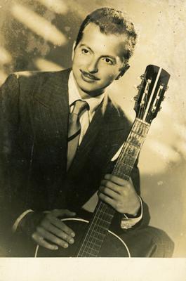 Luiz Bonfá com o violão