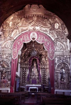 Igreja não identificada - altar