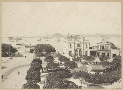 Praça XV de Novembro e Cais Pharoux