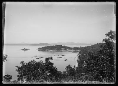 Enseada de Paquetá, tomada do alto do morro do Costallat (Caixa d’água)