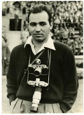 Luciano Carneiro durante a cobertura do jogo Brasil x Hungria na copa do mundo de futebol