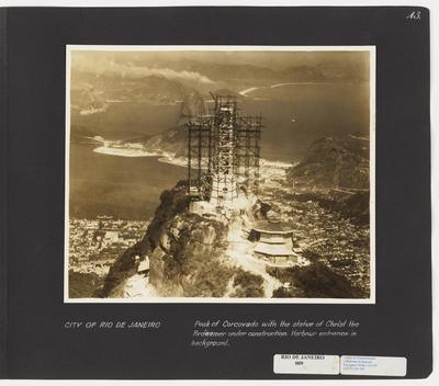 Cristo Redentor em construção