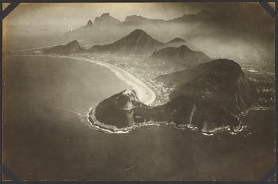 Vista aérea das praias do Leme, Copacabana e Ipanema