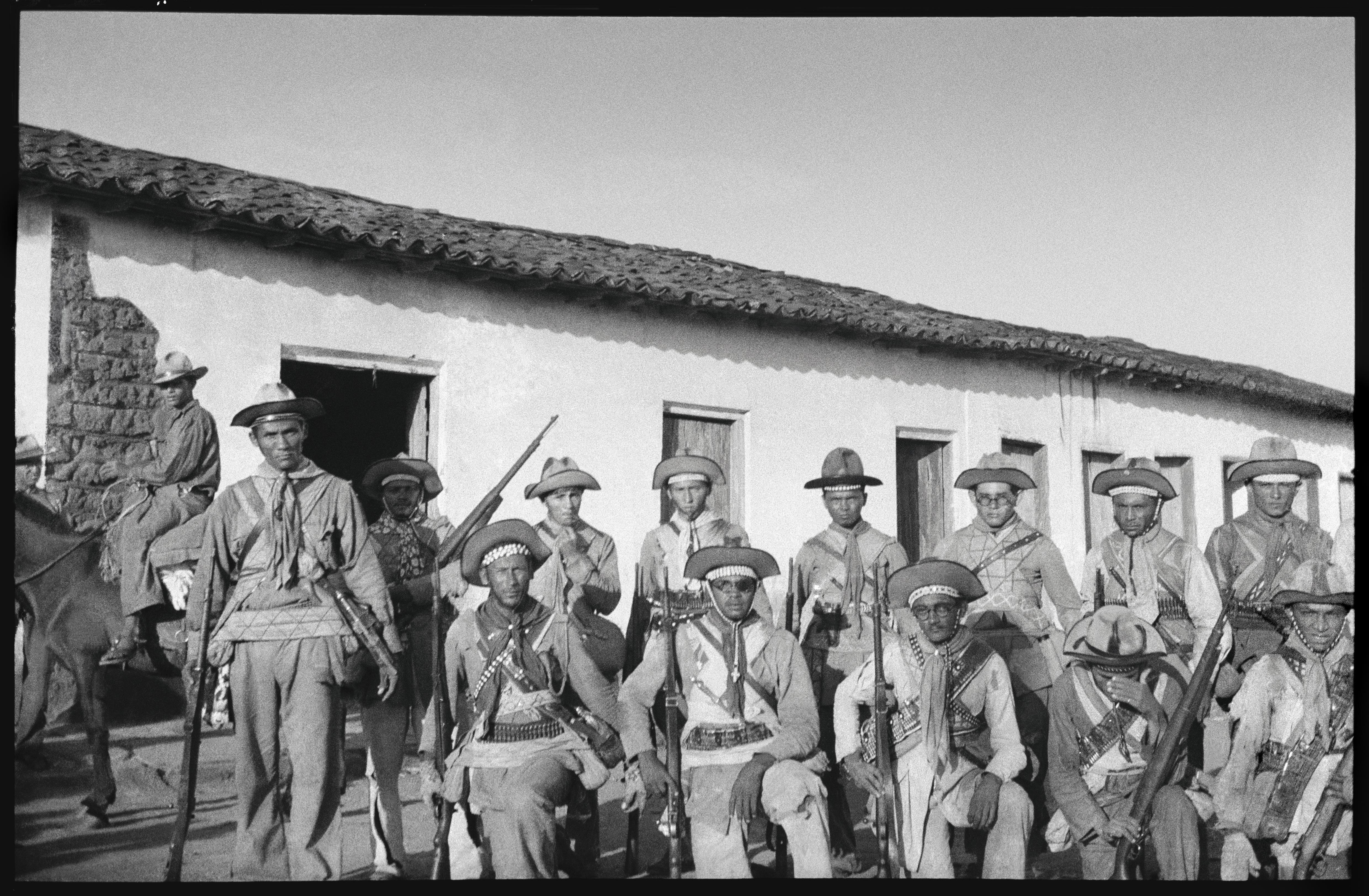 José Rufino (segundo a esquerda) e membros da volante do estado da Bahia
