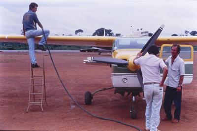 Manutenção de avião, Ricardo Severo Grando 1º à direita