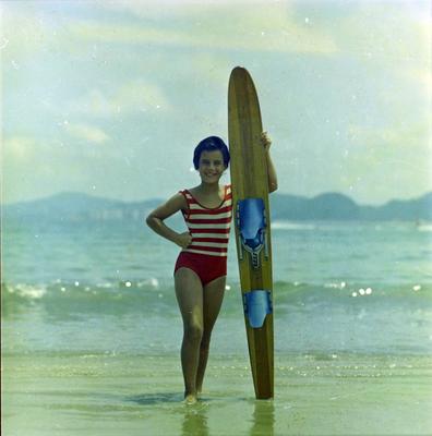 Filha de Francisco Scarpa na praia