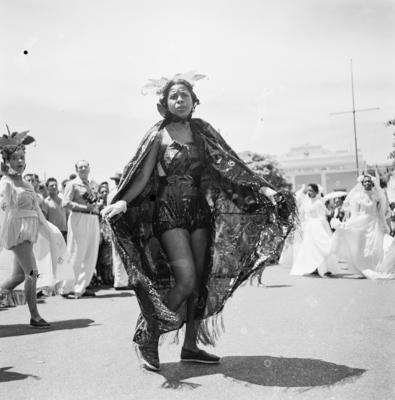 Desfile de blocos no Banho de Mar à Fantasia