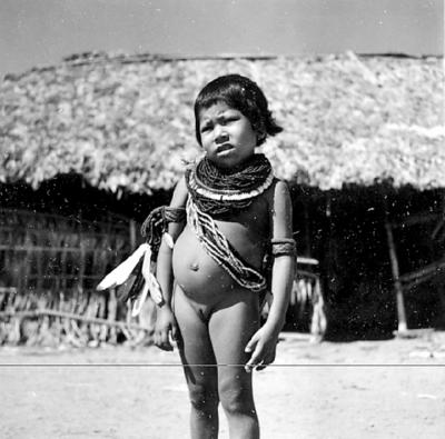 Série povo Kayapó, criança indígena