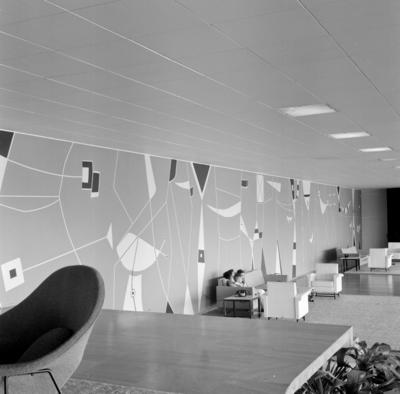 Pintura mural sobre alvenaria, de Athos Bulcão, no Brasília Palace Hotel